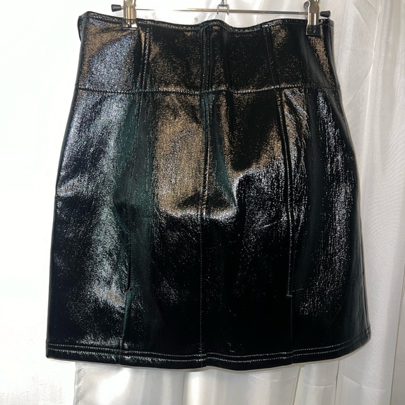 Free People Black Faux Leather Mini Skirt EUC - Picture 1 of 8